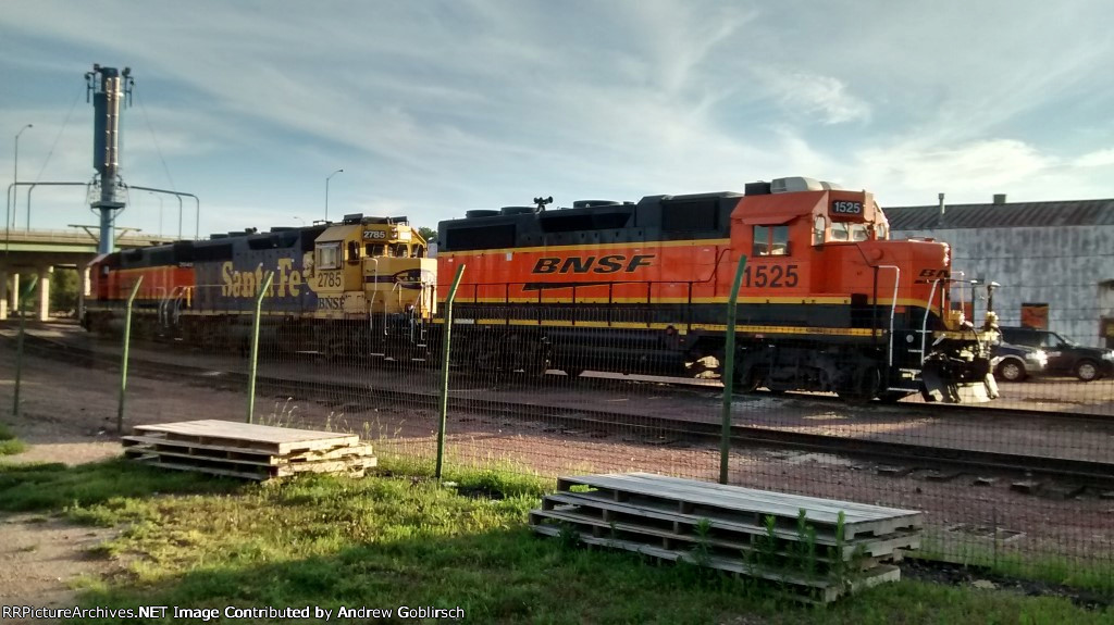 BNSF 1525, 2785 & 2040